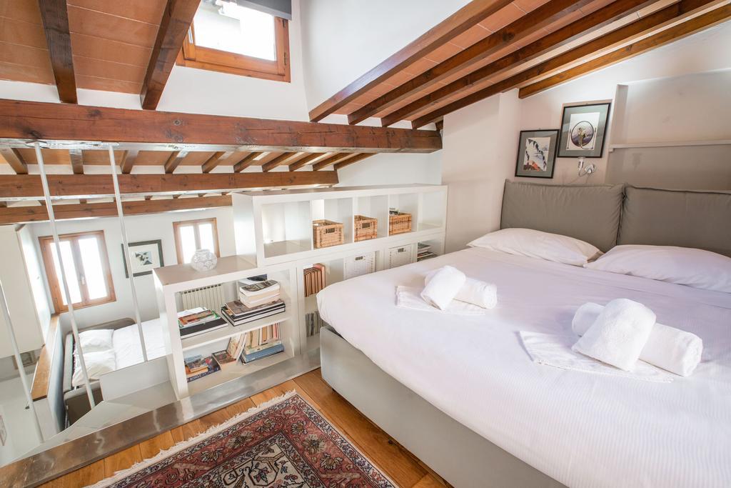 Апартаменты Bohemienne Penthouse Флоренция Экстерьер фото
