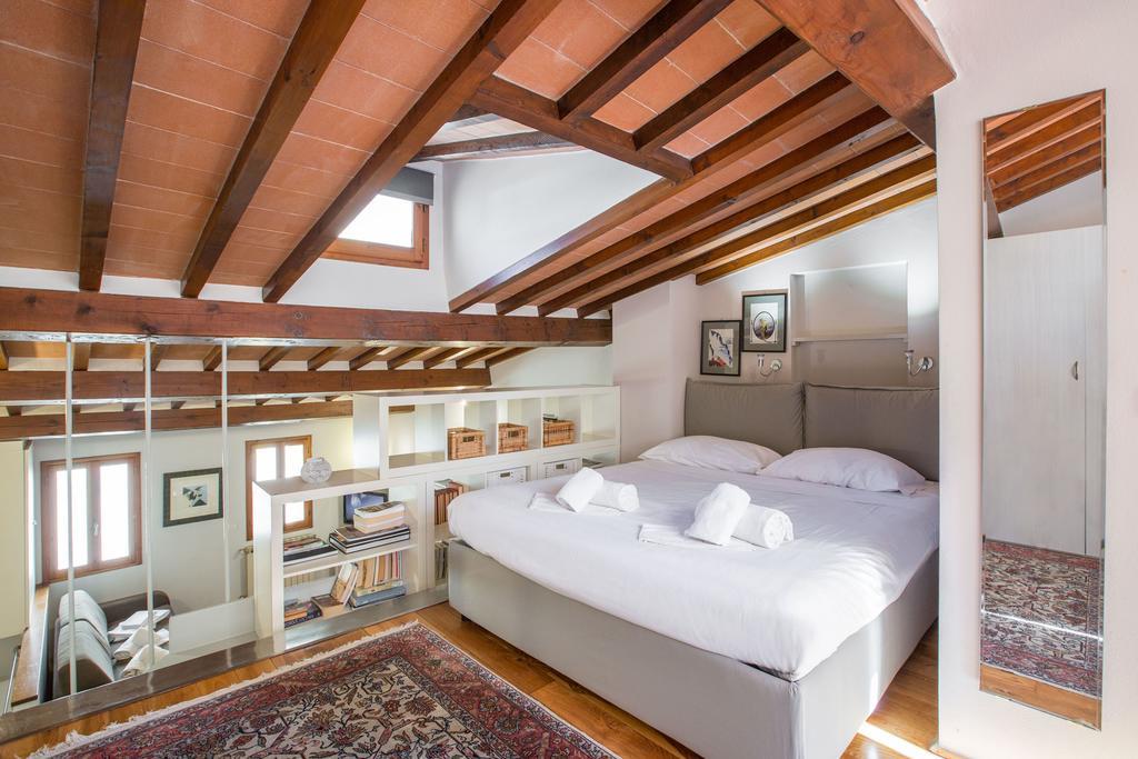 Апартаменты Bohemienne Penthouse Флоренция Экстерьер фото